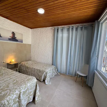 Americas 4-bedroom Nearby The Private Parking Villa *