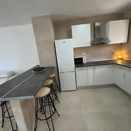 Villa Americas 4-bedroom Nearby The Private Parking Costa Adeje (Tenerife)