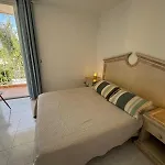 Americas 4-bedroom Nearby The Private Parking * Адехе