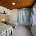 Americas 4-bedroom Nearby The Private Parking Вилла *