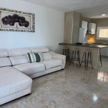 Americas 4-bedroom Nearby The Private Parking ヴィラ *